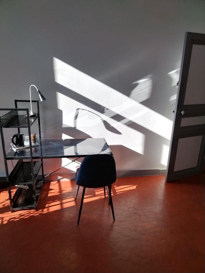 Quartier Des Createurs "La Plaine Cours Julien" Chambre Privee Dans Appartement Menage Frequent Des Parties Commune Marseille Kültér fotó