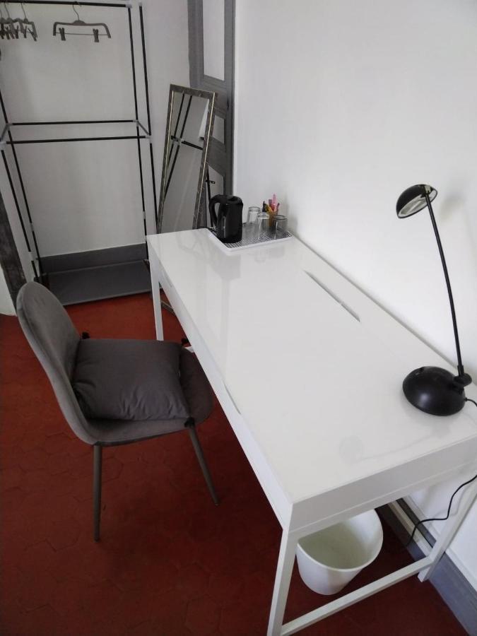 Quartier Des Createurs "La Plaine Cours Julien" Chambre Privee Dans Appartement Menage Frequent Des Parties Commune Marseille Kültér fotó