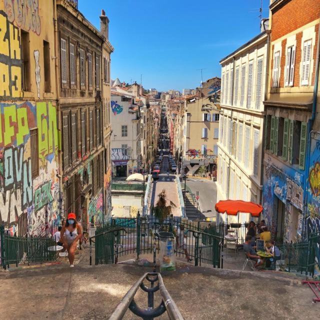 Quartier Des Createurs "La Plaine Cours Julien" Chambre Privee Dans Appartement Menage Frequent Des Parties Commune Marseille Kültér fotó